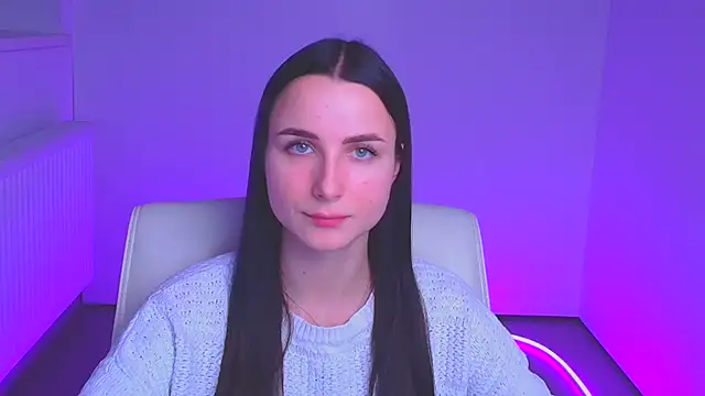 Eva Janee online show from January 14, 2025, 12:14 pm