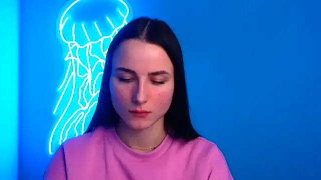 Eva Janee online show from March 3, 2025, 3:53 pm