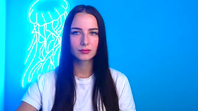 Eva Janee online show from September 9, 2025, 5:51 am