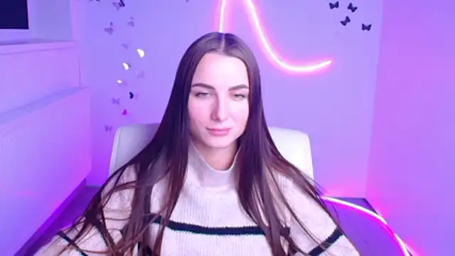 Eva Janee online show from December 17, 2025, 12:22 pm