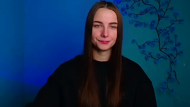 Eva Janee online show from February 13, 2026, 6:53 am