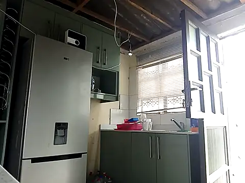 Snapshot of DarkDivva24 chatting on February 24, 2025, 8:06 am DarkDivva24 online show from February 24, 2025, 8:06 am