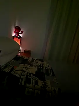 PutaNieves1983 online show from October 6, 2025, 11:02 pm