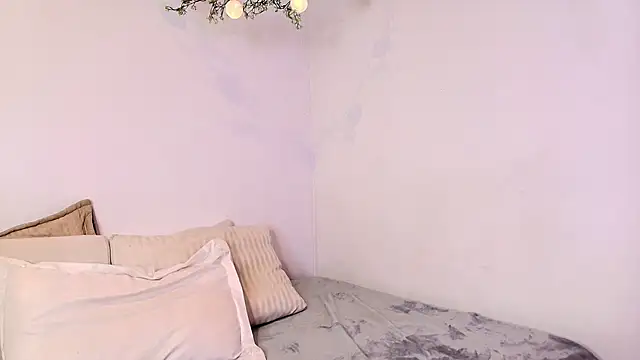 Amara vega online show from March 7, 2026, 9:17 am