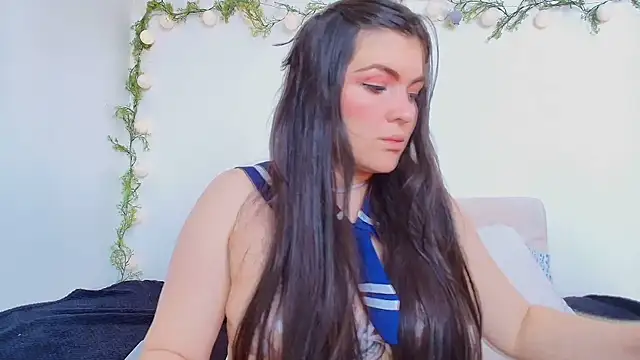 Amara vega online show from June 7, 2026, 1:26 pm