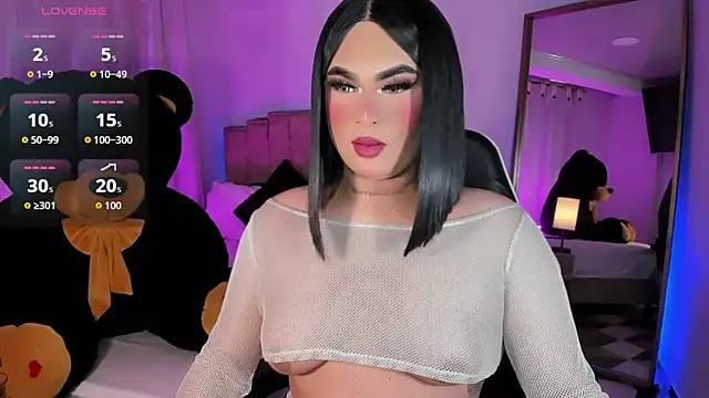 alexia mattel online show from November 30, 2025, 6:56 pm