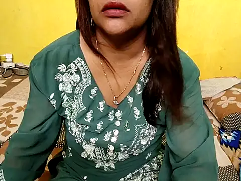 Snapshot of Sexyranibhabhi chatting on October 26, 2025, 2:01 pm Sexyranibhabhi online show from October 26, 2025, 2:01 pm