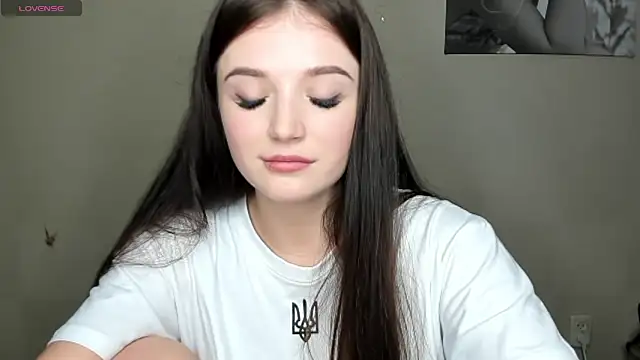 Snapshot of EvaaMillerr99 chatting on January 7, 2025, 9:35 pm EvaaMillerr99 online show from January 7, 2025, 9:35 pm