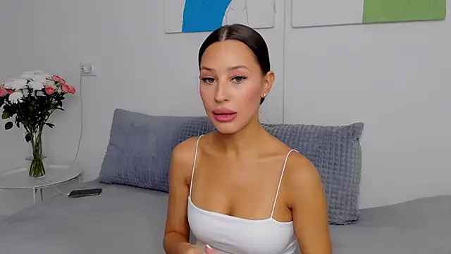 SelenaRousey online show from October 11, 2025, 7:40 am