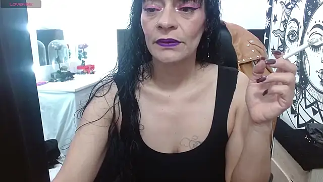 AlexandraJones  online show from February 8, 2026, 10:57 pm