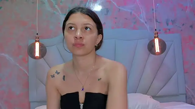 AngelaaCute  online show from January 9, 2025, 12:19 pm