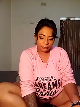 indianstormxo  online show from November 24, 2025, 9:31 am