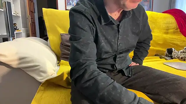 Snapshot of fastuga24 chatting on February 9, 2026, 4:44 pm fastuga24 online show from February 9, 2026, 4:44 pm