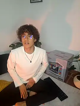 Snapshot of nickolas_moon chatting on December 27, 2024, 8:50 pm nickolas moon online show from December 27, 2024, 8:50 pm