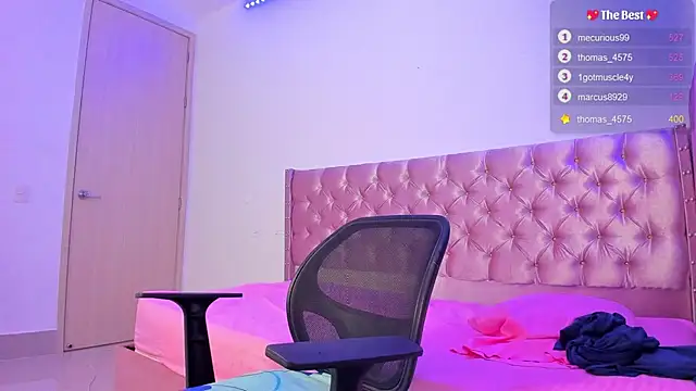 Snapshot of _diegsz_ chatting on February 26, 2025, 10:20 pm diegsz online show from February 26, 2025, 10:20 pm