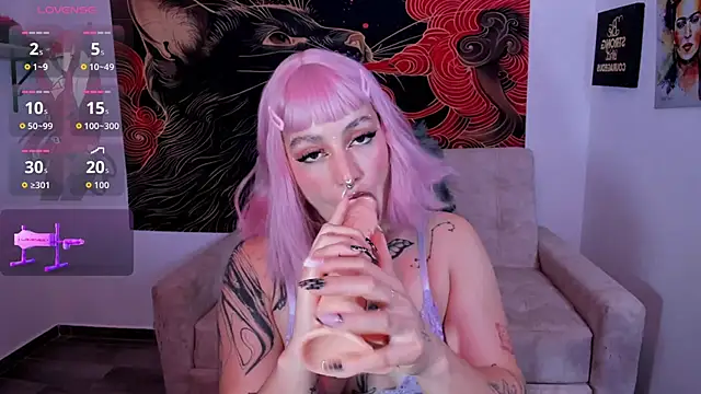 annika taylor online show from April 16, 2026, 4:35 am