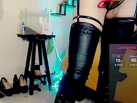 kimkardasha98 online show from June 2, 2026, 3:30 am