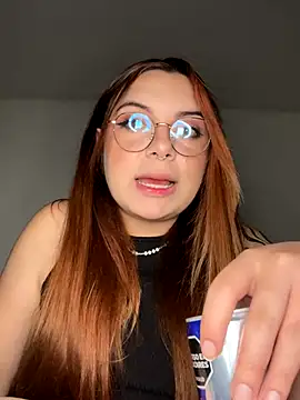 NatyOlson online show from December 21, 2025, 5:58 am