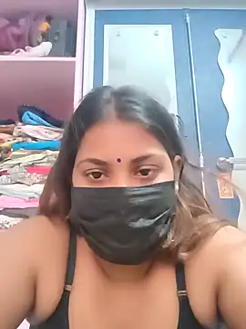 Snapshot of Hotmilfxox chatting on December 8, 2024, 12:19 pm Hotmilfxox online show from December 8, 2024, 12:19 pm