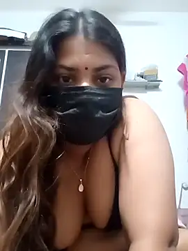 Snapshot of Hotmilfxox chatting on December 11, 2024, 8:18 pm Hotmilfxox online show from December 11, 2024, 8:18 pm