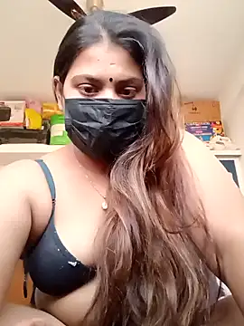 Snapshot of Hotmilfxox chatting on January 13, 2025, 10:36 am Hotmilfxox online show from January 13, 2025, 10:36 am