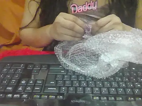 JulieJoe  online show from November 11, 2025, 12:49 pm