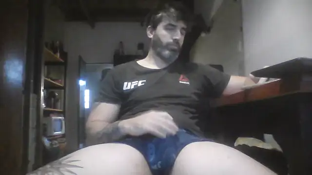 ozzypsico13 online show from June 6, 2026, 1:49 pm