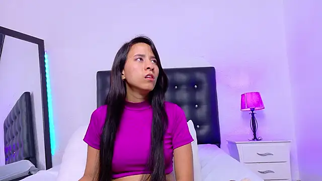 Snapshot of Skinny_hottie18 chatting on November 5, 2025, 1:55 pm Skinny hottie18 online show from November 5, 2025, 1:55 pm