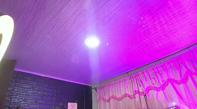 loren tits24 online show from March 14, 2025, 11:32 pm