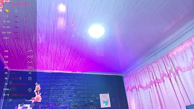 loren tits24 online show from September 17, 2025, 9:38 pm