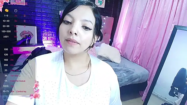 loren tits24 online show from September 26, 2025, 9:52 pm