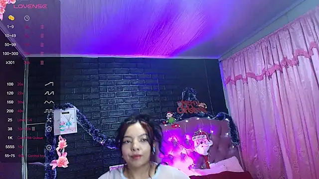 loren tits24 online show from December 20, 2025, 10:22 am