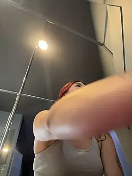 AnnyCherry  online show from September 24, 2025, 9:29 pm