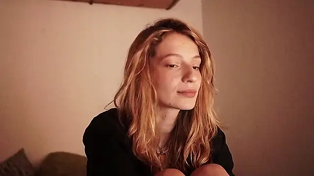 Snapshot of Stephany_talks chatting on December 22, 2024, 1:55 am Stephany talks online show from December 22, 2024, 1:55 am