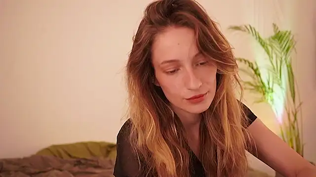 Snapshot of Stephany_talks chatting on September 25, 2025, 2:04 am Stephany talks online show from September 25, 2025, 2:04 am