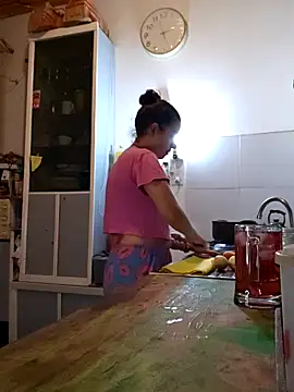 solangeyaelok1 online show from February 1, 2025, 12:18 am