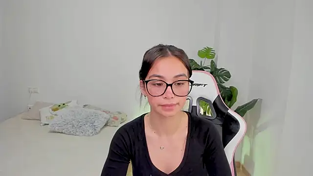 Adriennesexxx online show from January 29, 2025, 11:30 am