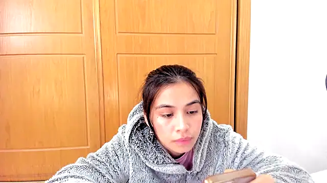 Adriennesexxx online show from February 21, 2025, 9:43 pm