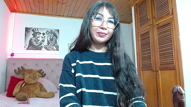 tifanny-squirt online show from November 13, 2025, 2:49 pm