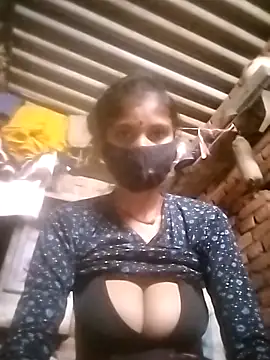 Ritu-0143 online show from May 18, 2026, 4:18 am