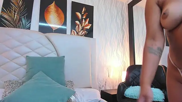 Amberr Greyy online show from January 8, 2025, 5:05 pm