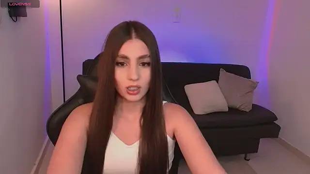 DolcieElliot online show from October 17, 2025, 8:00 pm