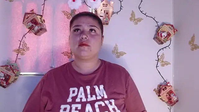 LennaTurnerr online show from December 3, 2024, 7:22 pm