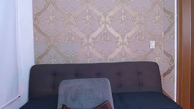 Snapshot of ling_ling24 chatting on January 10, 2025, 3:29 am ling ling24 online show from January 10, 2025, 3:29 am