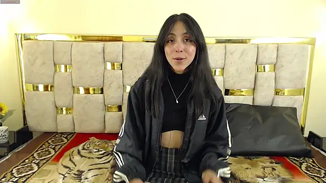 Snapshot of ling_ling24 chatting on January 31, 2025, 2:58 am ling ling24 online show from January 31, 2025, 2:58 am