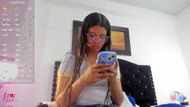 Vahiolet smith online show from November 20, 2025, 3:07 am