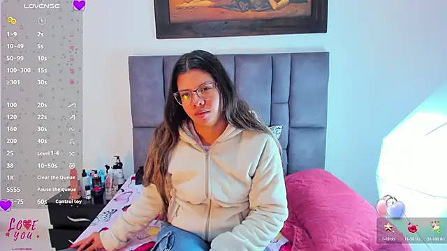 Vahiolet smith online show from March 26, 2026, 4:07 am