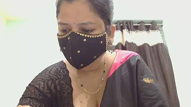 payal sharma1 online show from May 14, 2026, 1:51 pm