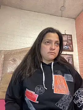 KataleyaStiward online show from November 3, 2025, 12:39 pm