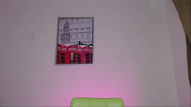 Snapshot of defuego_ chatting on February 22, 2025, 11:57 am defuego online show from February 22, 2025, 11:57 am